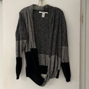 Max Studio cardigan type sweater size XL
